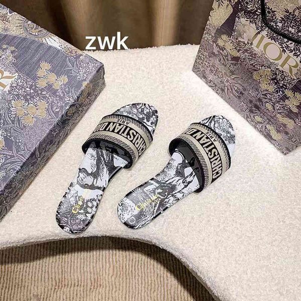 designer slippers wholesale 2022 summer d letter slippers women wear embroidered flat fashion one-line women's leather beach sandals fa, Black
designer slippers wholesale 2022 summer d letter slippers women wear embroidered flat fashion one-line women's leather beach sandals fa, Black