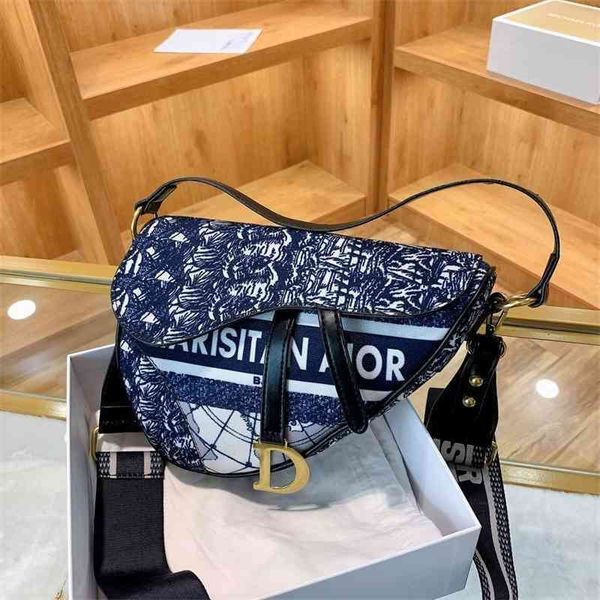 shoulder bags trendy handbags autumn and net red same letter embroidered pommel armpit foreign style factory direct sales 75% off
shoulder bags trendy handbags autumn and net red same letter embroidered pommel armpit foreign style factory direct sales 75% off
