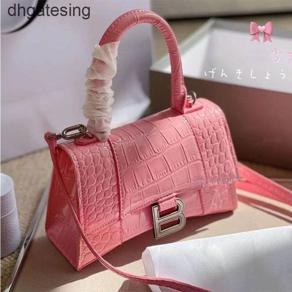 bag alligator leather fashion small balencaigass bags hourglass portable handbags 2022 spring portable versatile 47r0
bag alligator leather fashion small balencaigass bags hourglass portable handbags 2022 spring portable versatile 47r0