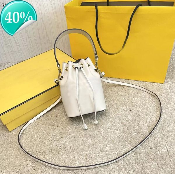 designer evening bag new shoulder mini hand digner bucket luxury fashion one women's leather tote detachable strap fender hands with bo
designer evening bag new shoulder mini hand digner bucket luxury fashion one women's leather tote detachable strap fender hands with bo