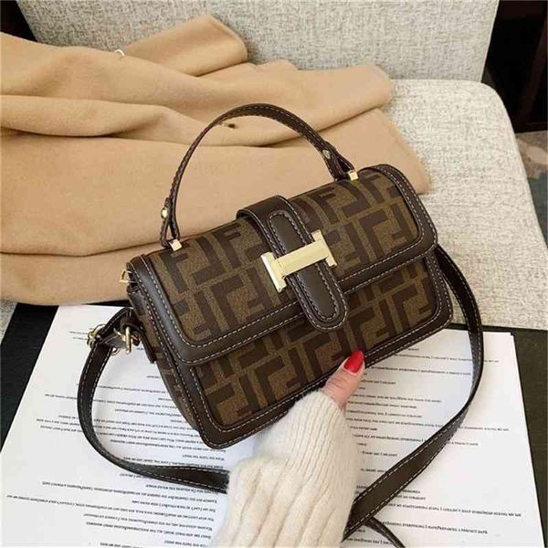 shoulder bags trendy handbags trend retro crossbar versatile square broadband portable bags factory direct sales 70% off
shoulder bags trendy handbags trend retro crossbar versatile square broadband portable bags factory direct sales 70% off