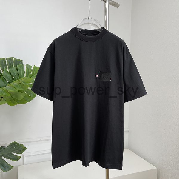 2022ss mens t shirts designer tide fashion designal tee chest letter laminated print short sleeve loose oversize casual t-shirt pure cotton, White;black
2022ss mens t shirts designer tide fashion designal tee chest letter laminated print short sleeve loose oversize casual t-shirt pure cotton, White;black