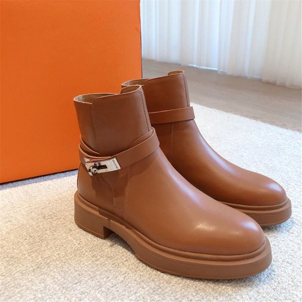 british retro design classic short boots low heel platform black brown casual fashion boot
british retro design classic short boots low heel platform black brown casual fashion boot