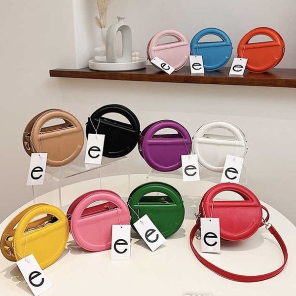 wholesale card holder 2023 brand handbag fashion portable women single shoulder messenger bags small round bag versatile trend bag, Brown;gray
wholesale card holder 2023 brand handbag fashion portable women single shoulder messenger bags small round bag versatile trend bag, Brown;gray