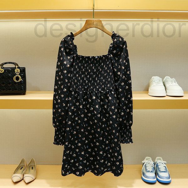 casual dresses designer mj family style dress 2022 autumn women's new square neck bubble sleeve pleated floral skirt female, Black;gray
casual dresses designer mj family style dress 2022 autumn women's new square neck bubble sleeve pleated floral skirt female, Black;gray