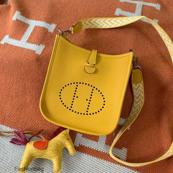h hermees women's evelyns bags bucket family shoulder mini designer bag messenger texture 47mj
h hermees women's evelyns bags bucket family shoulder mini designer bag messenger texture 47mj