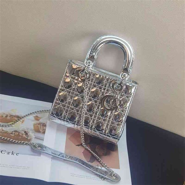 fashion women's handbags designer messenger lady bag wallet new small fragrance lacquer leather bright face df chain one shoulder handb
fashion women's handbags designer messenger lady bag wallet new small fragrance lacquer leather bright face df chain one shoulder handb