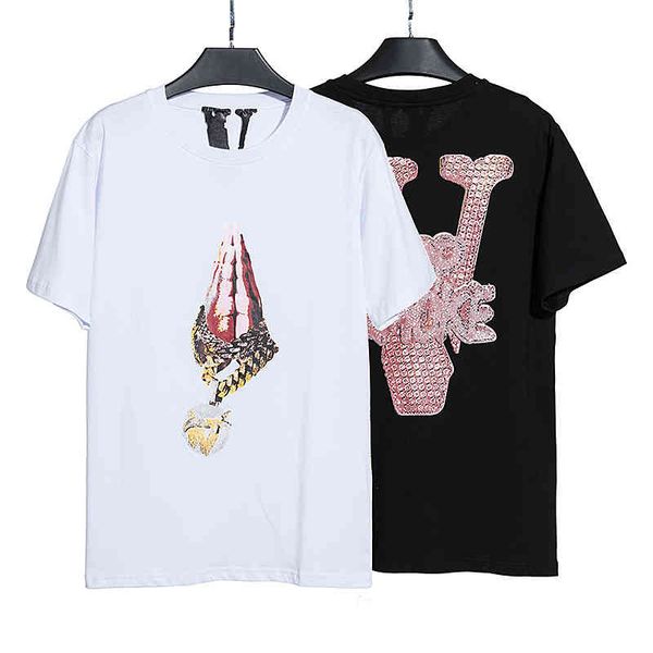 designer t-shirts 2022 summer fashion vlonee pop smoke t-shirt branded late rapper large short men's and women's sleeve luxury cot, White;black
designer t-shirts 2022 summer fashion vlonee pop smoke t-shirt branded late rapper large short men's and women's sleeve luxury cot, White;black