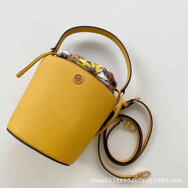 bags luxury torysburchs designer handbag 2022 mini bucket bag cross grain leather portable shoulder slant span detachable inner
bags luxury torysburchs designer handbag 2022 mini bucket bag cross grain leather portable shoulder slant span detachable inner