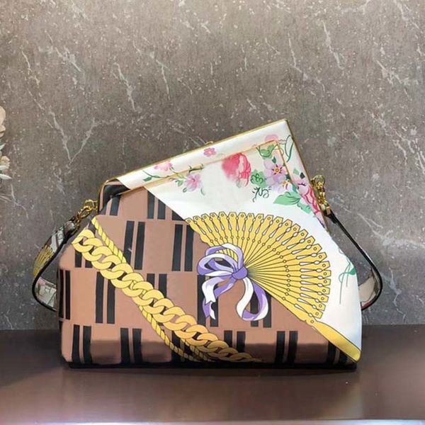 luxury saddle crossbody fends bags for womens multicolor handbag designer sling bag baguette tote shoulder purses woman 7a fashion wallet bo
luxury saddle crossbody fends bags for womens multicolor handbag designer sling bag baguette tote shoulder purses woman 7a fashion wallet bo