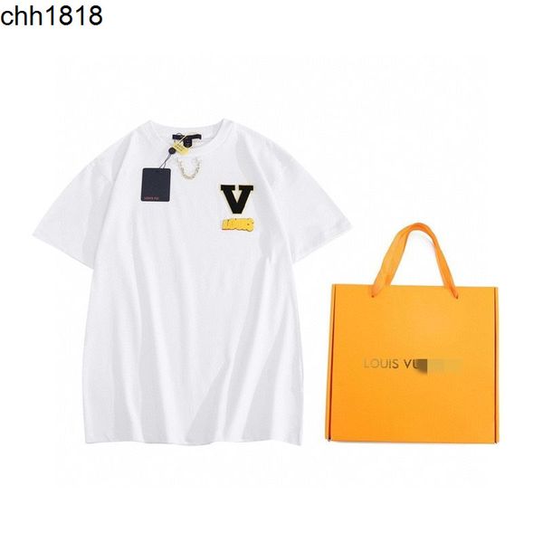high version portable box toothbrush tee embroidery antique letter chain short sleeved t-shirt high-end men's and women's half sle, White;black
high version portable box toothbrush tee embroidery antique letter chain short sleeved t-shirt high-end men's and women's half sle, White;black