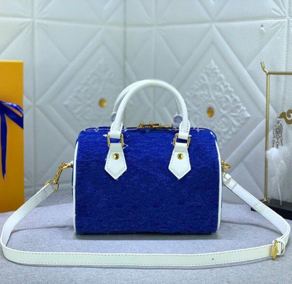 classic designer backpack women totes fashion genuine leather handbags zipper pillow pack lady plain interior coin purse
classic designer backpack women totes fashion genuine leather handbags zipper pillow pack lady plain interior coin purse