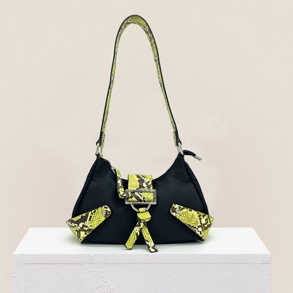 evening bags mediow handbags for women luxury designer shoulder bag clothes pu snake pattern color matching hip hop style fast delivery 2209
evening bags mediow handbags for women luxury designer shoulder bag clothes pu snake pattern color matching hip hop style fast delivery 2209