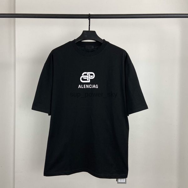 mens t-shirts fashion balencaigass designer tee lock buckle print casual t-shirt fashion letter priting loose luxury new clothing, White;black
mens t-shirts fashion balencaigass designer tee lock buckle print casual t-shirt fashion letter priting loose luxury new clothing, White;black