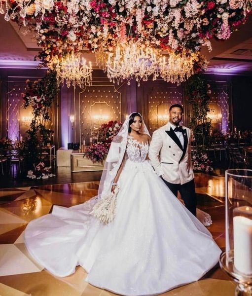 2023 lace a line wedding dresses bow tulle applique one shoulder sweep train garden wedding bridal gowns, White
2023 lace a line wedding dresses bow tulle applique one shoulder sweep train garden wedding bridal gowns, White