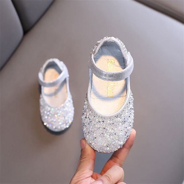 sneakers autumn girls leather shoes spring pearl bow princess soft children baby toddler single g06 220920, Black;red
sneakers autumn girls leather shoes spring pearl bow princess soft children baby toddler single g06 220920, Black;red