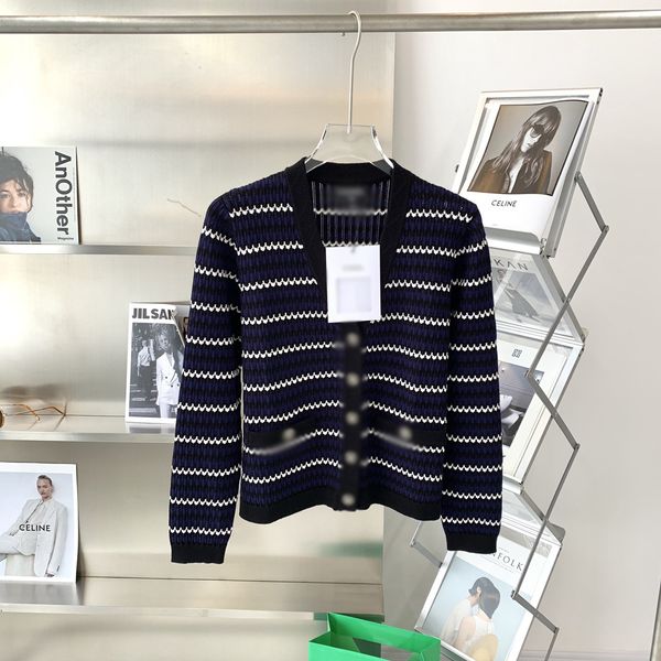 908 2022 milan runway autumn sweater long sleeve v neck blue cardigan fashion clothes womens yishang, White;black
908 2022 milan runway autumn sweater long sleeve v neck blue cardigan fashion clothes womens yishang, White;black