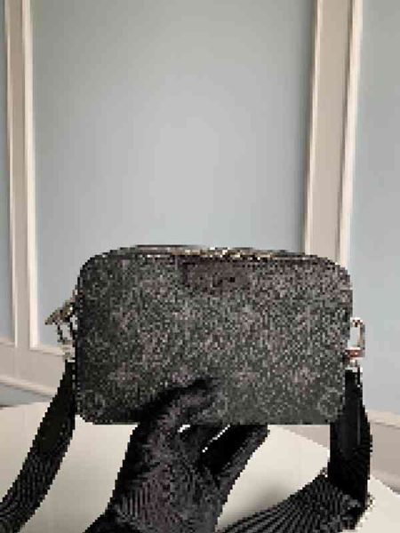 other bags alpha wearable wallet crossbody m80741 luxury quality brand designer letter handbags shoulder messenger bag oxw3, Black;white
other bags alpha wearable wallet crossbody m80741 luxury quality brand designer letter handbags shoulder messenger bag oxw3, Black;white