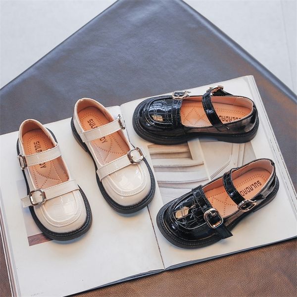 sneakers girls leather shoes spring kids fashion princess britain solid black soft non slip uk uniform casual for boys pu 220920, Black;red 
sneakers girls leather shoes spring kids fashion princess britain solid black soft non slip uk uniform casual for boys pu 220920, Black;red