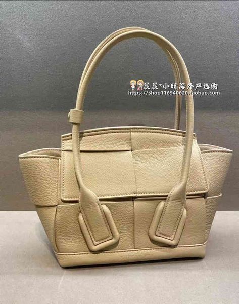 designer bags 2022 green cassette woven waist bag woven square tofu botegaass totes luxury chain vintage cassette pillow square dumpling geb
designer bags 2022 green cassette woven waist bag woven square tofu botegaass totes luxury chain vintage cassette pillow square dumpling geb