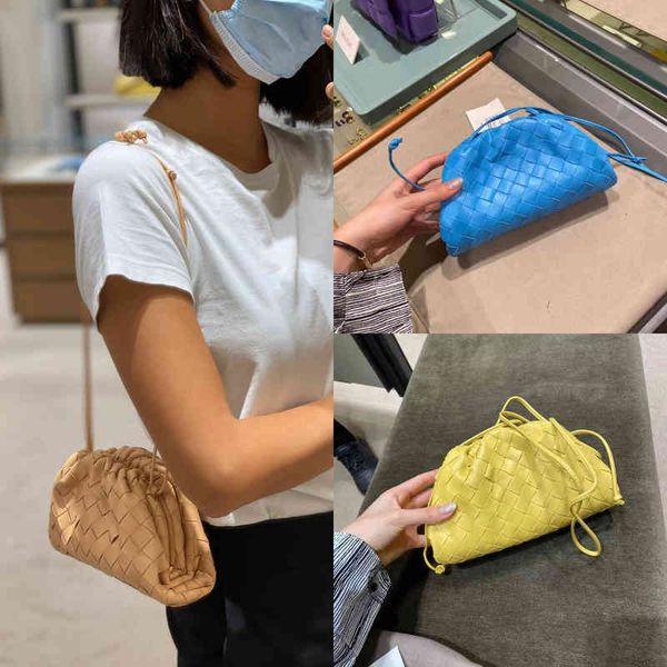 designer bags 2022 green cassette woven waist bag woven square tofu botegaass totes luxury chain vintage cassette pillow square dumpling 8vd
designer bags 2022 green cassette woven waist bag woven square tofu botegaass totes luxury chain vintage cassette pillow square dumpling 8vd