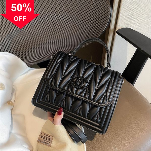 designer evening bag new shoulder mini hand style small fragrance women's summer fashion trend net red msenger bag small texture rhombi
designer evening bag new shoulder mini hand style small fragrance women's summer fashion trend net red msenger bag small texture rhombi