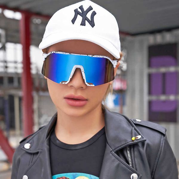 sunglasses colorful outdoor cycling sports glasses mens fashion onepiece lenses shades womens trend, White;black
sunglasses colorful outdoor cycling sports glasses mens fashion onepiece lenses shades womens trend, White;black