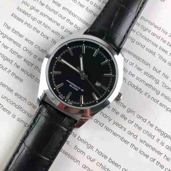 2022 fashion casual men's watch quartz battery stainless steel panel displays calendar business wrist strap skin, Slivery;brown
2022 fashion casual men's watch quartz battery stainless steel panel displays calendar business wrist strap skin, Slivery;brown