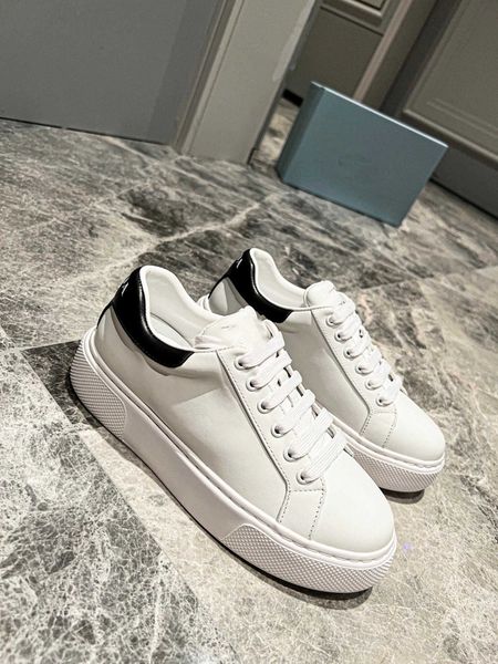 2021 queens designer casual shoe boots balck red white fashion luxury mens womens sneakers leather shoes runner trainers sport shoes 0829, Black
2021 queens designer casual shoe boots balck red white fashion luxury mens womens sneakers leather shoes runner trainers sport shoes 0829, Black