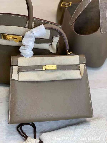designer bags 2022 generation luxury brand geniune leather bag fashionable versatile messenger bag wedding cowhide lychee kangkang evelyns p
designer bags 2022 generation luxury brand geniune leather bag fashionable versatile messenger bag wedding cowhide lychee kangkang evelyns p