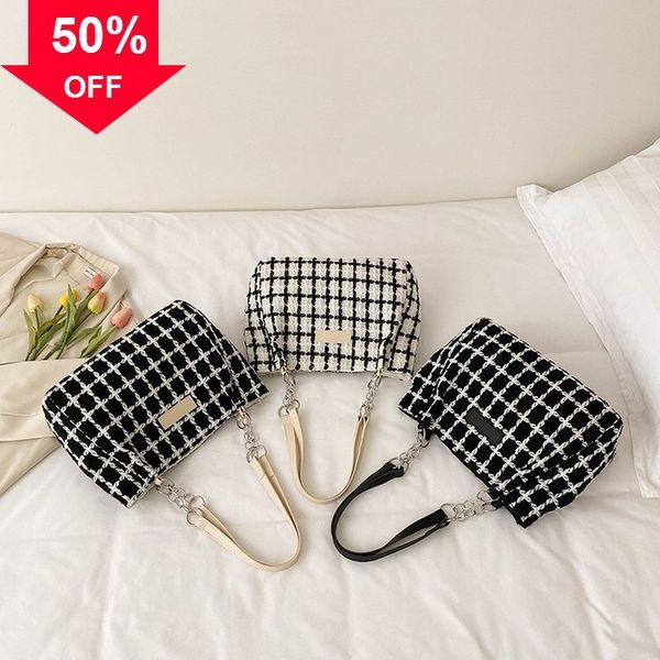 designer evening bag new shoulder mini hand autumn and winter 2022 woolen tote bag women's large capacity fashion qianniao hand
designer evening bag new shoulder mini hand autumn and winter 2022 woolen tote bag women's large capacity fashion qianniao hand