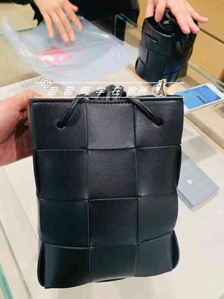 designer bags 2022 green cassette woven waist bag woven square tofu botegaass totes luxury chain vintage cassette pillow square dumpling qq2
designer bags 2022 green cassette woven waist bag woven square tofu botegaass totes luxury chain vintage cassette pillow square dumpling qq2