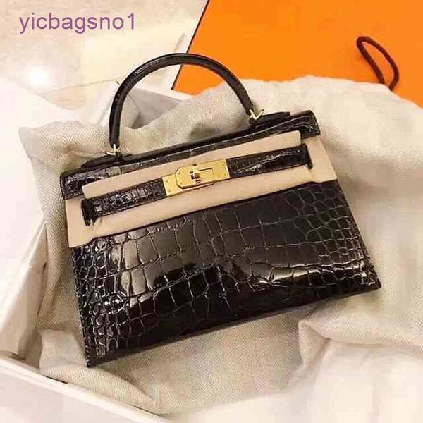 luxury designer handbags hemes h hong fashion kong 2023 home second generation bag crocodile leather mini portable one shoulder messenger
luxury designer handbags hemes h hong fashion kong 2023 home second generation bag crocodile leather mini portable one shoulder messenger
