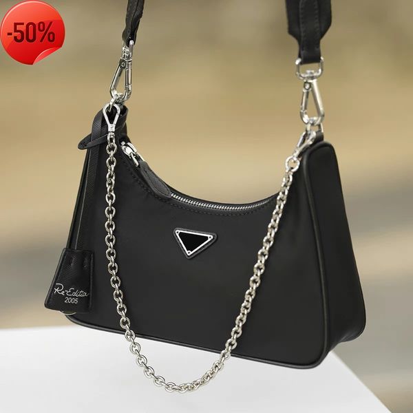 50% off factory clearance specials clutch bags evening wallets ladies shoulder 2022 new hobo cloth three one red same diagonal underarm bag
50% off factory clearance specials clutch bags evening wallets ladies shoulder 2022 new hobo cloth three one red same diagonal underarm bag