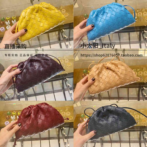 designer bags 2022 green cassette woven waist bag woven square tofu botegaass totes luxury chain vintage cassette pillow square dumpling g31
designer bags 2022 green cassette woven waist bag woven square tofu botegaass totes luxury chain vintage cassette pillow square dumpling g31
