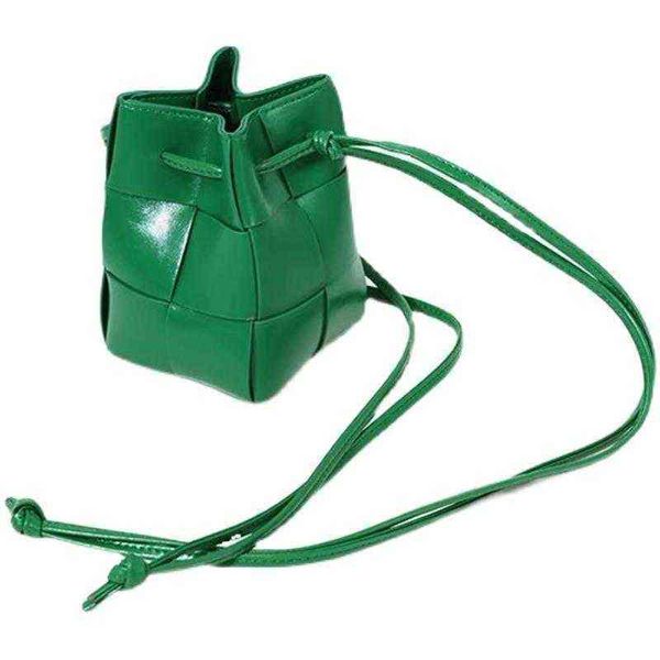 2022 luxury women bottegass handbags venetas spring and summer new leisure shoulder women's drawstring woven bucket cabbage basket d8ym
2022 luxury women bottegass handbags venetas spring and summer new leisure shoulder women's drawstring woven bucket cabbage basket d8ym