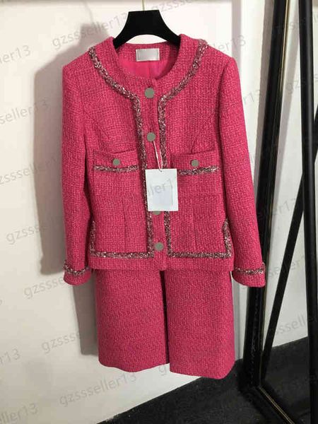 designer womens trench coat ch custom pearl buttons long jackets fashion brand bright silk-blend tweed paneled crew-neck long-sleeve dress c, Tan;black
designer womens trench coat ch custom pearl buttons long jackets fashion brand bright silk-blend tweed paneled crew-neck long-sleeve dress c, Tan;black