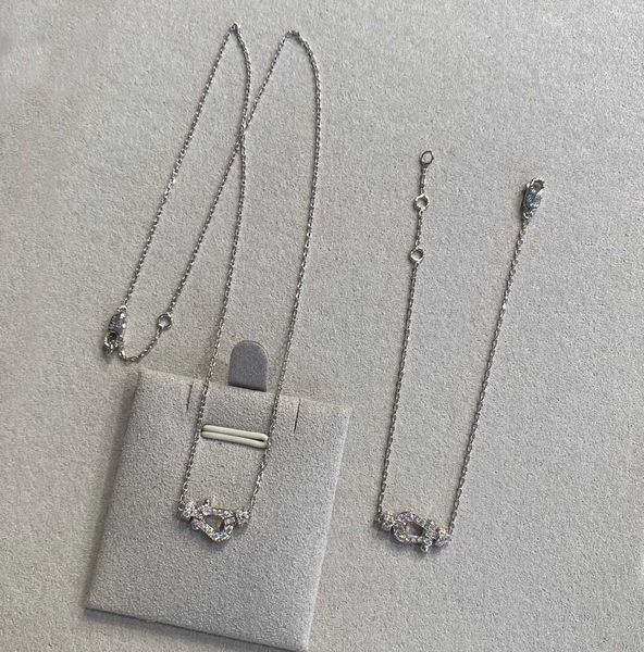 v gold material charm pendant necklace and bracelet with platinum plated have stamp ps7245a, Golden
v gold material charm pendant necklace and bracelet with platinum plated have stamp ps7245a, Golden