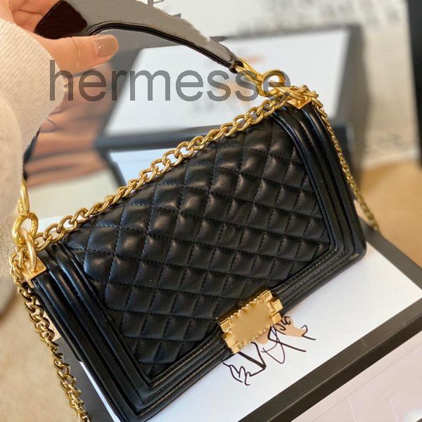 evening bags fashion designer chhan bag women handbags cross messenger shoulder chain leather wallet women's large capacity v-shaped di
evening bags fashion designer chhan bag women handbags cross messenger shoulder chain leather wallet women's large capacity v-shaped di