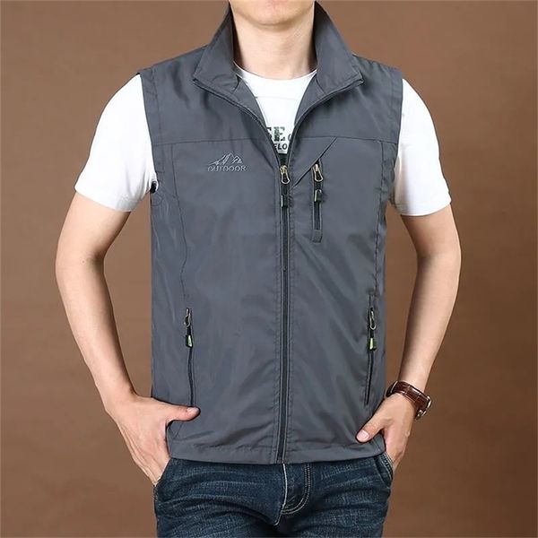 men's vests vest men coat summer tactical thin casual gilet outwear multi pocket fishing travel waistcoat jacket male chalecos 220919, Black;white
men's vests vest men coat summer tactical thin casual gilet outwear multi pocket fishing travel waistcoat jacket male chalecos 220919, Black;white