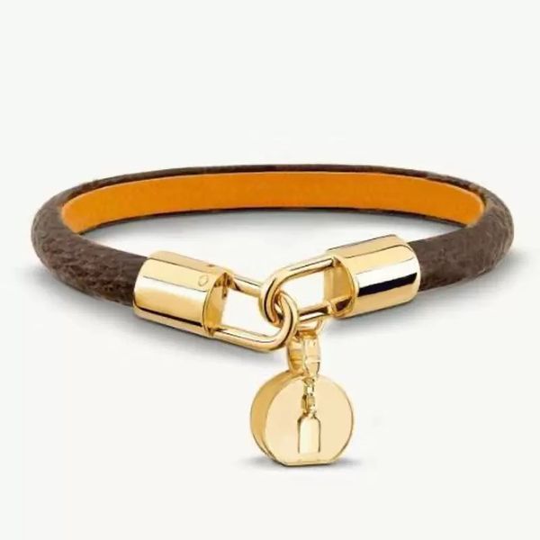 charm gold chains nail brand designer tennis leather bracelet for women and men metal lock head charm bracelets earrings luxury jewelry, Golden;silver
charm gold chains nail brand designer tennis leather bracelet for women and men metal lock head charm bracelets earrings luxury jewelry, Golden;silver