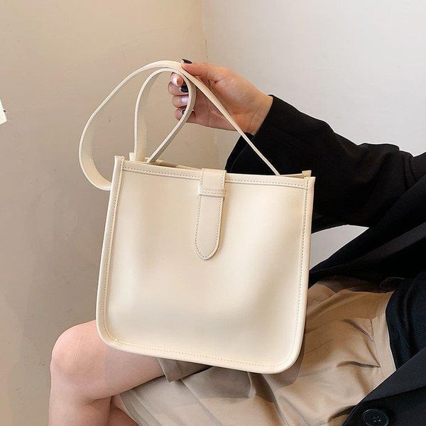 evening bags shoulder female tote underarm designer handbag backpack women fashion simple pu leather all match high capacity 220919
evening bags shoulder female tote underarm designer handbag backpack women fashion simple pu leather all match high capacity 220919