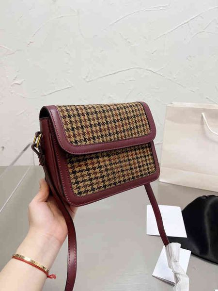 shoulder bags luxury brand houndstooth simple square bag women's designer messenger mobile phone handbags
shoulder bags luxury brand houndstooth simple square bag women's designer messenger mobile phone handbags