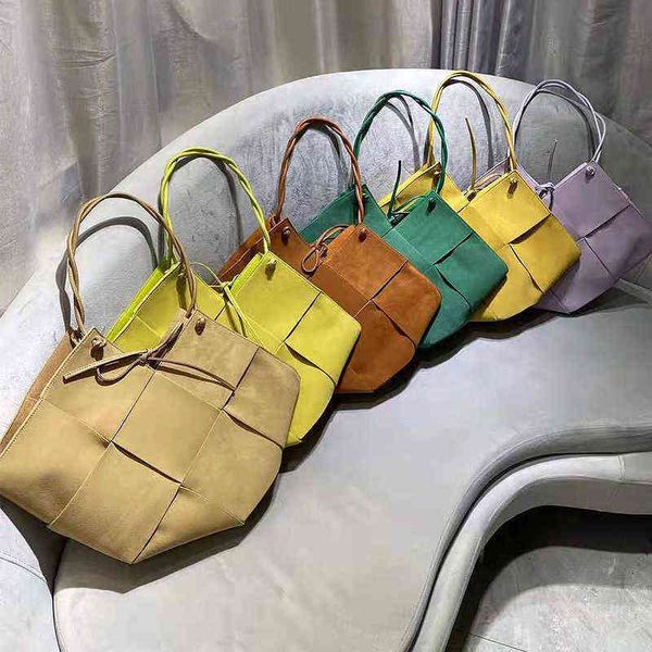 designer women bottegass handbags venetas woven women's autumn winter leather shoulder armpit large capacity vegetable basket tote high
designer women bottegass handbags venetas woven women's autumn winter leather shoulder armpit large capacity vegetable basket tote high
