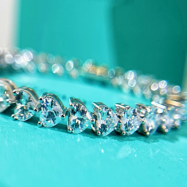 luxurys designers bracelets tennis women's pearl round high sense bracelet retro fashion jewelry women fashion jewelrys gifts box heart, Golden;silver
luxurys designers bracelets tennis women's pearl round high sense bracelet retro fashion jewelry women fashion jewelrys gifts box heart, Golden;silver