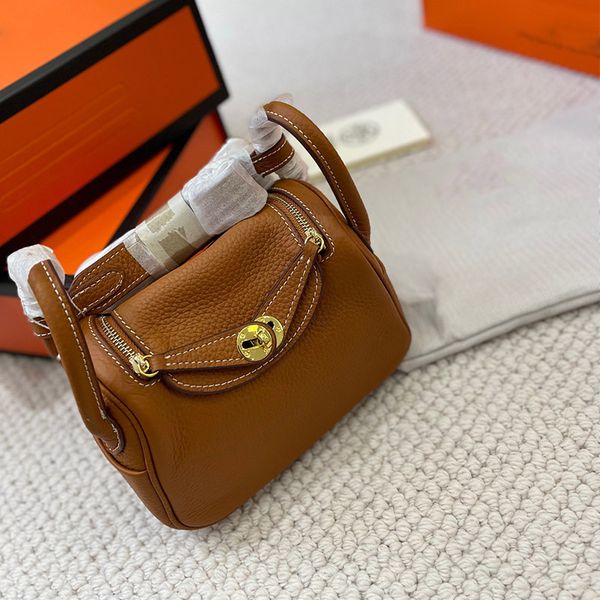 womens fahsion luxurys designers bags the tote bag handbag wallet crossbody shoulder messengers bags multicolor cross body duffle card holde
womens fahsion luxurys designers bags the tote bag handbag wallet crossbody shoulder messengers bags multicolor cross body duffle card holde