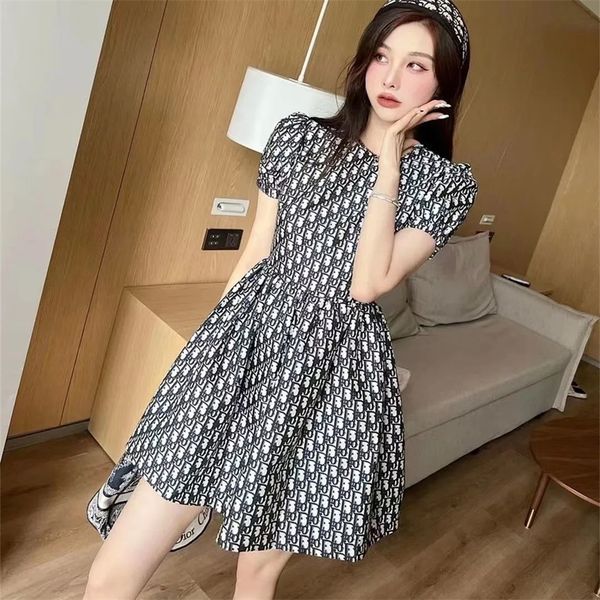2023 new clothing winter high version bubble short sleeve pleated puffy skirt jacquard waist closing vintage age reducing dress, Black;gray
2023 new clothing winter high version bubble short sleeve pleated puffy skirt jacquard waist closing vintage age reducing dress, Black;gray