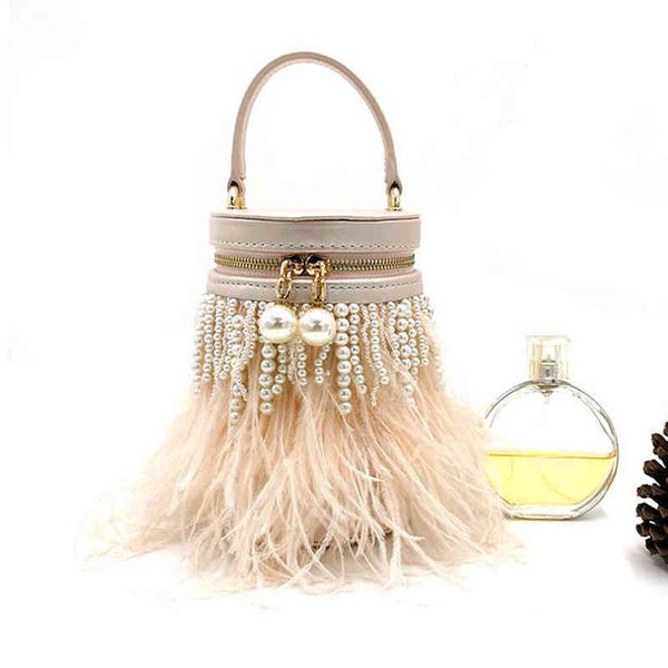 evening bags handbags clutch british fashion brand barrel pearl shoulder portable diagonal tassel feather ostrich color contrast fashion bag
evening bags handbags clutch british fashion brand barrel pearl shoulder portable diagonal tassel feather ostrich color contrast fashion bag