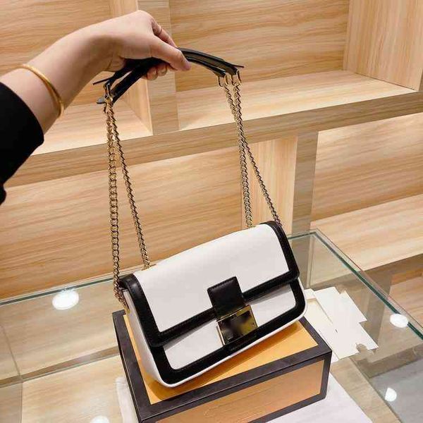 fendace designer fend bags hand classic women black and white color chain small square method single shoulder diagonal span
fendace designer fend bags hand classic women black and white color chain small square method single shoulder diagonal span