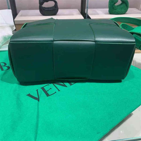 designer bags 2022 green cassette woven waist bag woven square tofu botegaass totes luxury chain vintage cassette pillow square dumpling tww
designer bags 2022 green cassette woven waist bag woven square tofu botegaass totes luxury chain vintage cassette pillow square dumpling tww
